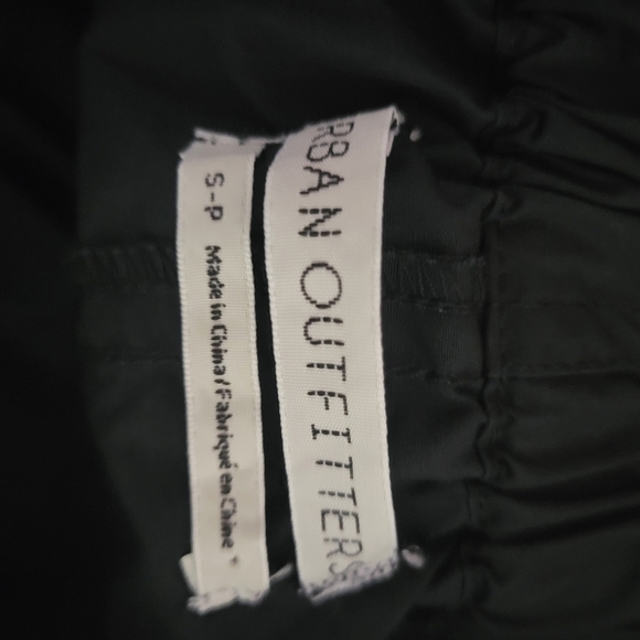 Urban Outfitters mini side pocket skirt size sp - Picture 5 of 12